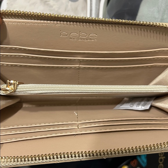 BEBE NWT ZARA WRISTLET IN BEIGE WITH RHINESTONES - Picture 3 of 3